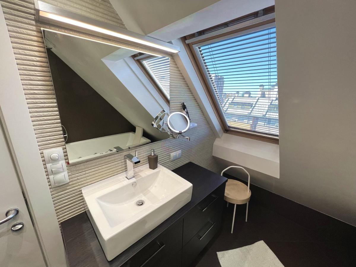Unique Luxurious Jacuzzi Penthouse Duplex In City Center! 2 Baths! Free Parking! Sofia Exteriör bild