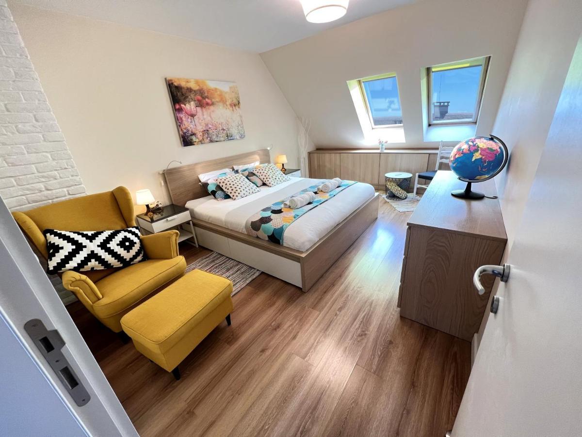 Unique Luxurious Jacuzzi Penthouse Duplex In City Center! 2 Baths! Free Parking! Sofia Exteriör bild