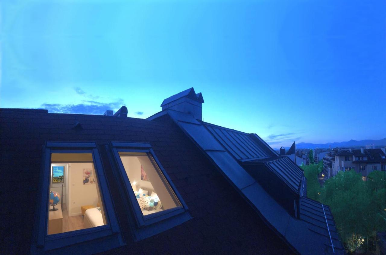 Unique Luxurious Jacuzzi Penthouse Duplex In City Center! 2 Baths! Free Parking! Sofia Exteriör bild